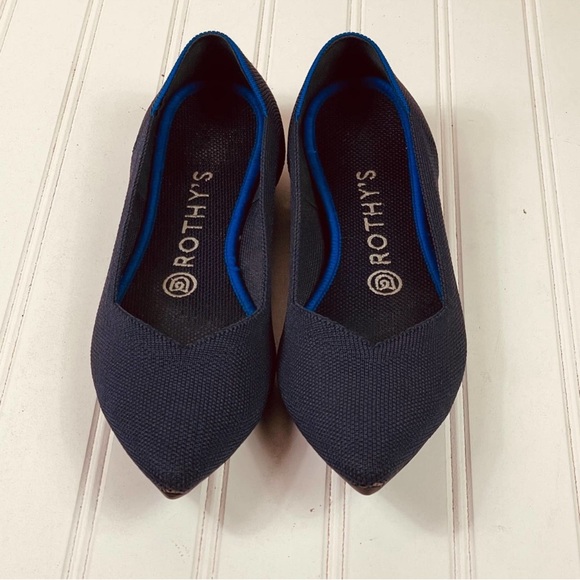 Rothy's Shoes - Rothy’s “The Point” in Navy Blue Size 8 *EUC*